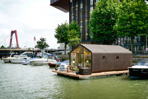 Tiny house aan het Rotterdamse water
